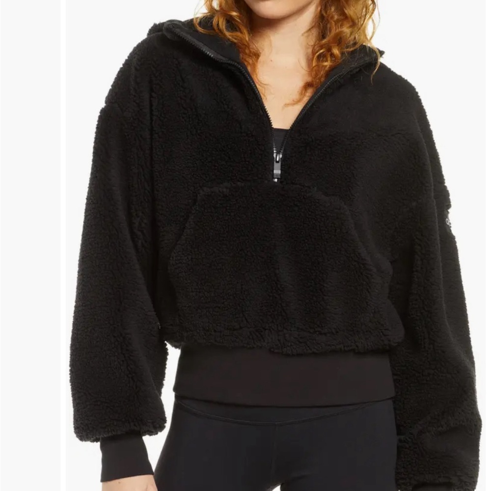 Alo Yoga Sherpa Streetside Half-Zip Hoodie in Black